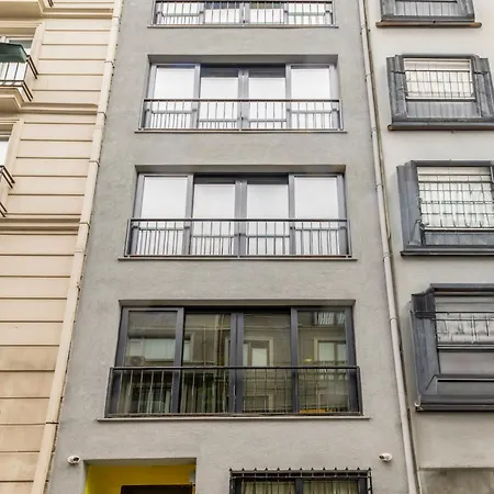 Mariposa Taksim